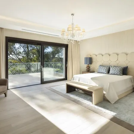 Apartment Ytu Beach Front - Puente Romano